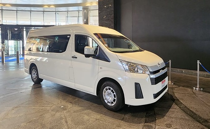 minibus rental dubai