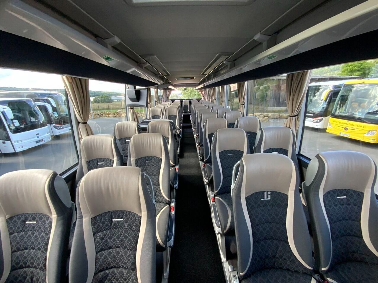 Setra S517 HD interior — premium seating layout for 50-53 passengers