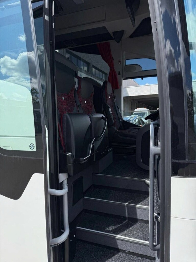 Mercedes Tourismo in professional setting
